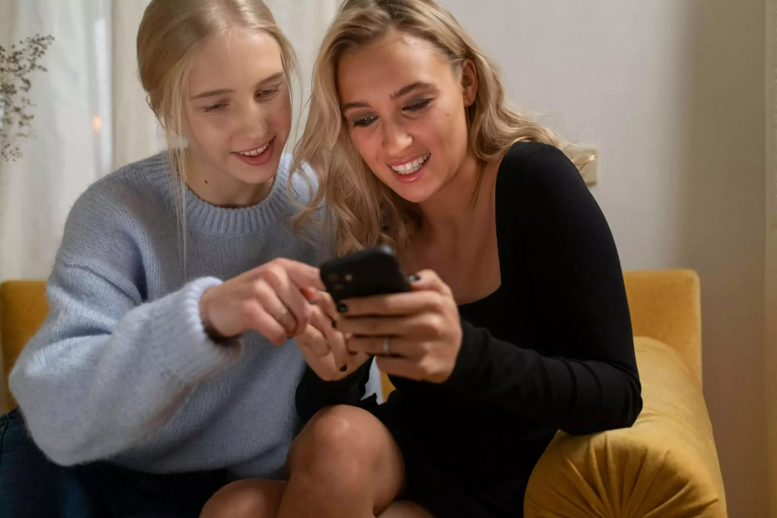 Brand Voice Consistency Across Customer Journeys
